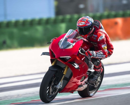 Ducati Panigale V4 circuito